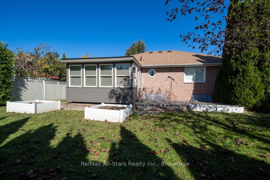 Photo 44 of 41 McGibbon Boulevard, Kawartha Lakes, Lindsay — HOMEH