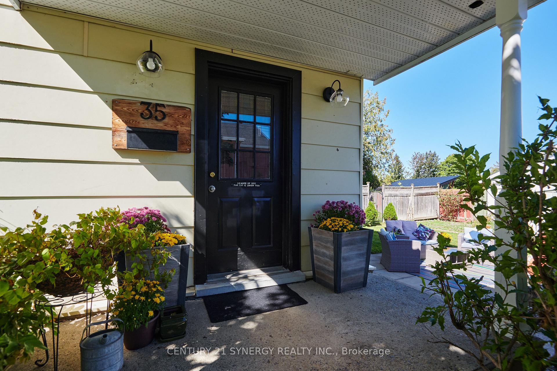 Photo 3 of 35 Norma Street S, Arnprior, Arnprior — HOMEH
