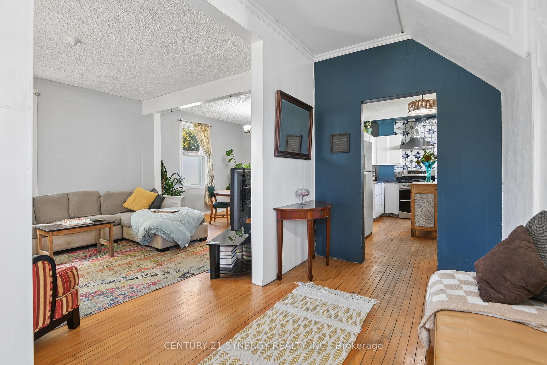 Photo 6 of 35 Norma Street S, Arnprior, Arnprior — HOMEH
