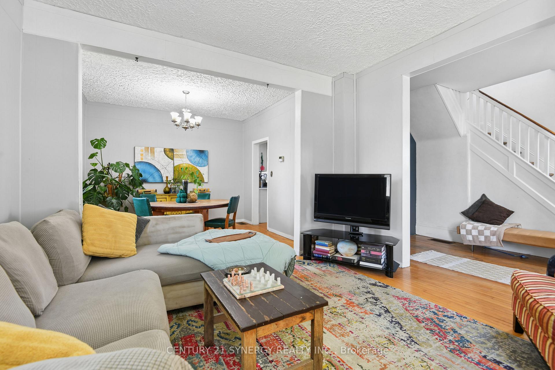 Photo 10 of 35 Norma Street S, Arnprior, Arnprior — HOMEH