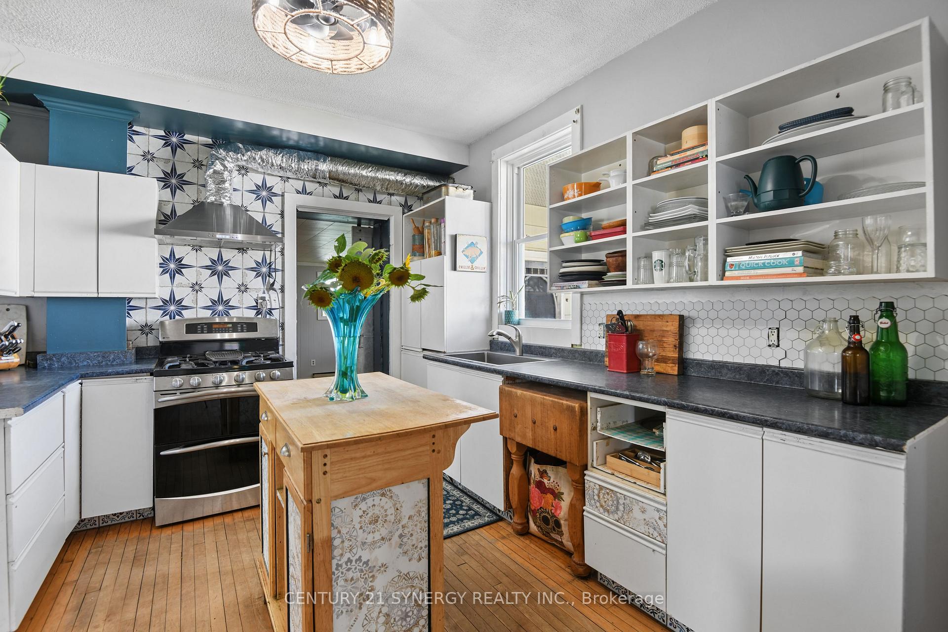 Photo 13 of 35 Norma Street S, Arnprior, Arnprior — HOMEH