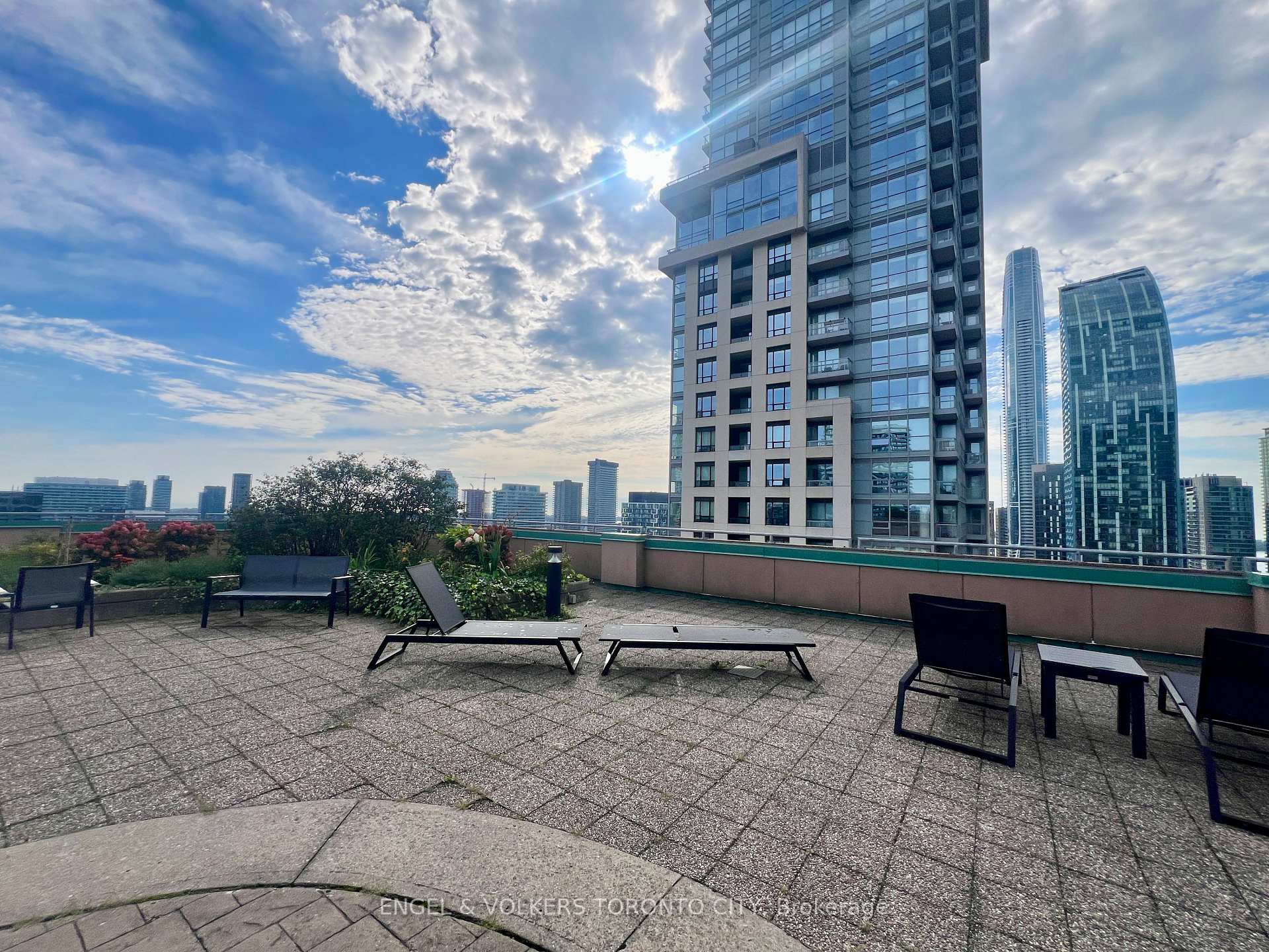 Photo 3 of Unit 1817, 7 King Street E, Toronto, Church-Yonge Corridor — HOMEH