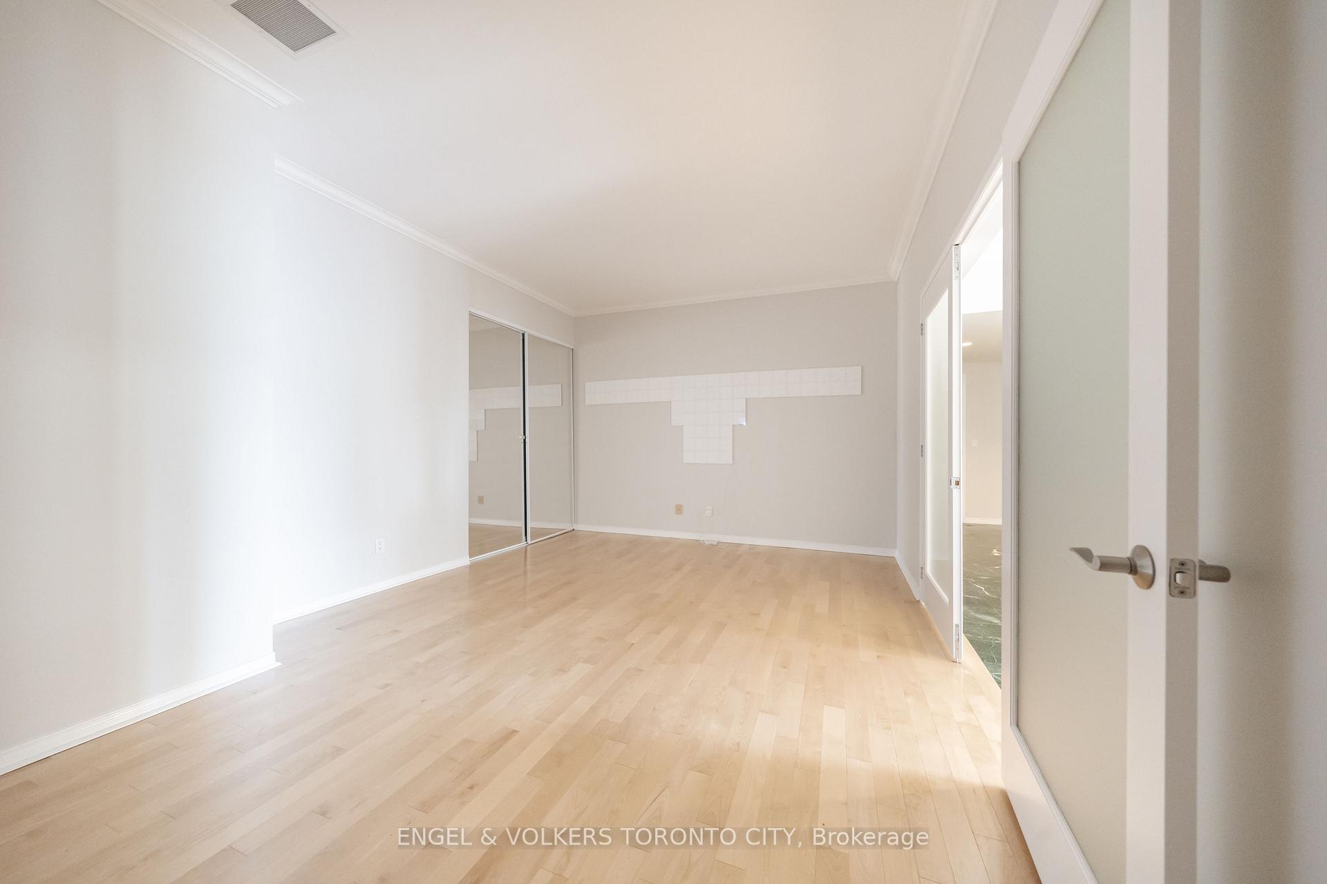 Photo 7 of Unit 1817, 7 King Street E, Toronto, Church-Yonge Corridor — HOMEH