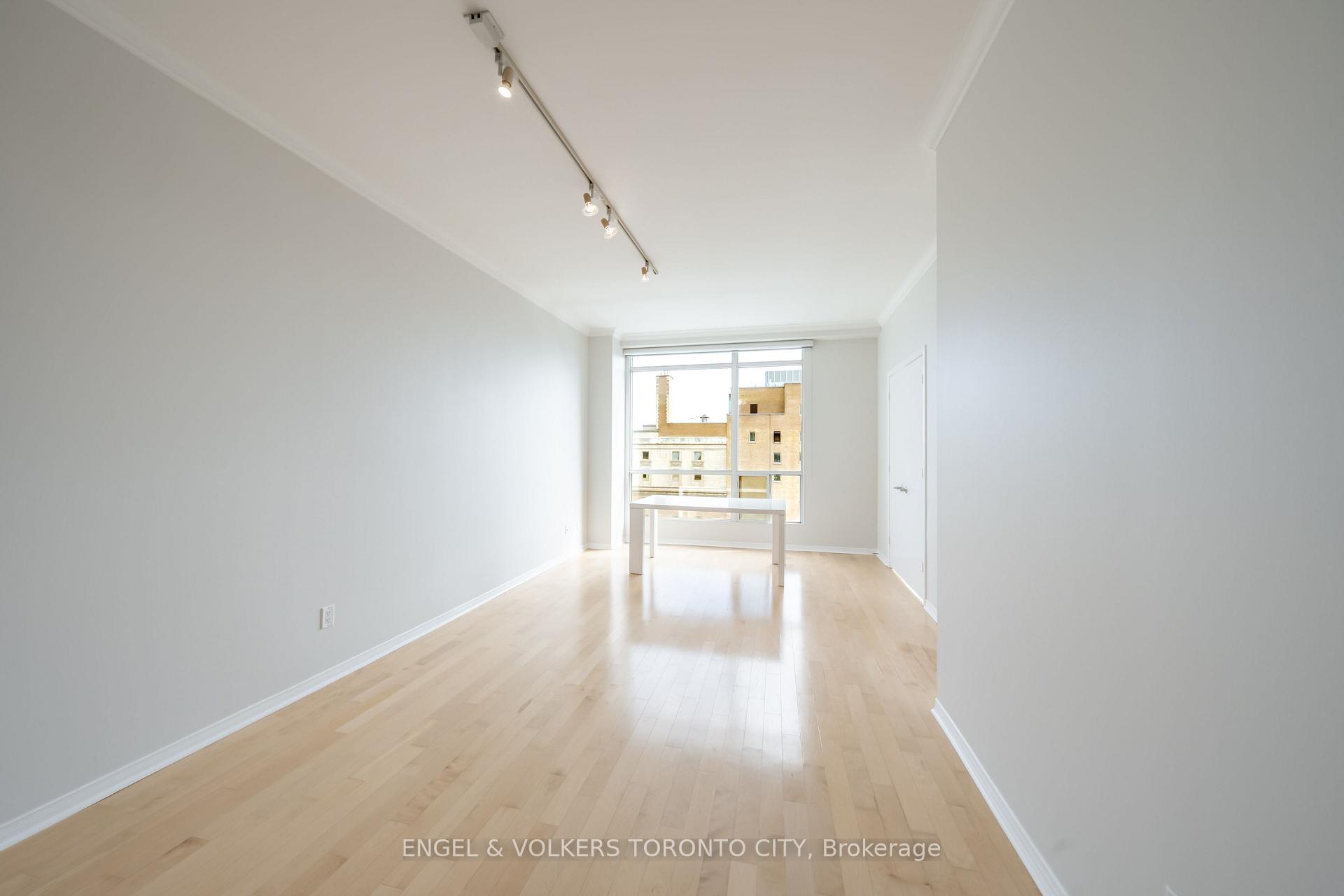 Photo 5 of Unit 1817, 7 King Street E, Toronto, Church-Yonge Corridor — HOMEH