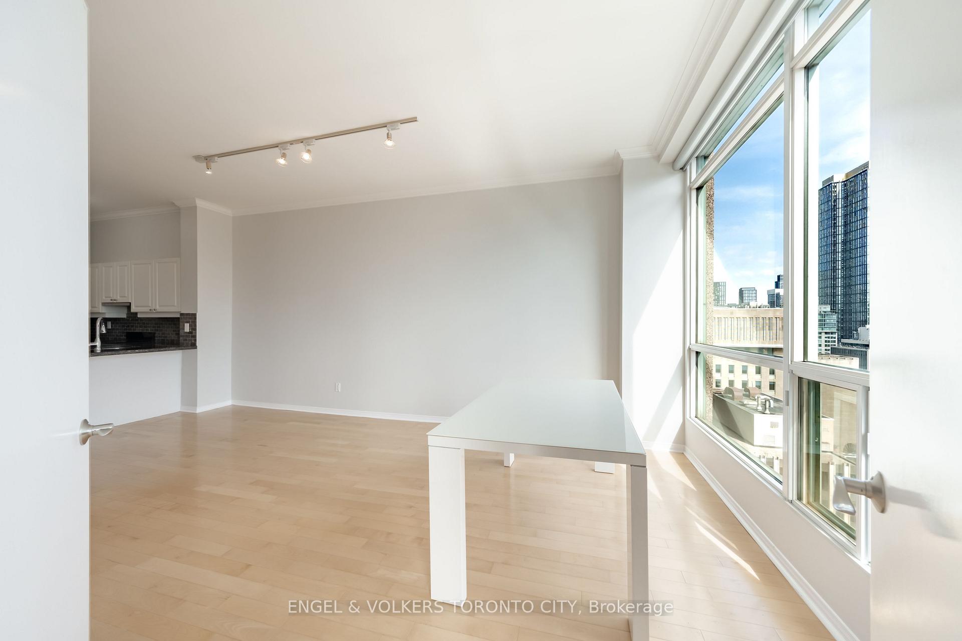 Photo 35 of Unit 1817, 7 King Street E, Toronto, Church-Yonge Corridor — HOMEH