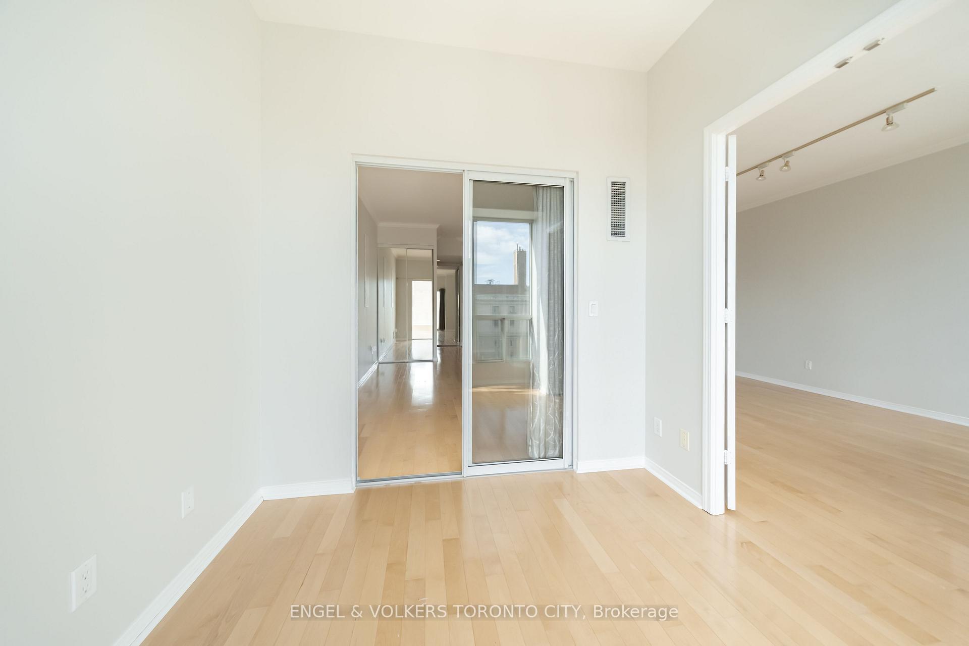 Photo 40 of Unit 1817, 7 King Street E, Toronto, Church-Yonge Corridor — HOMEH