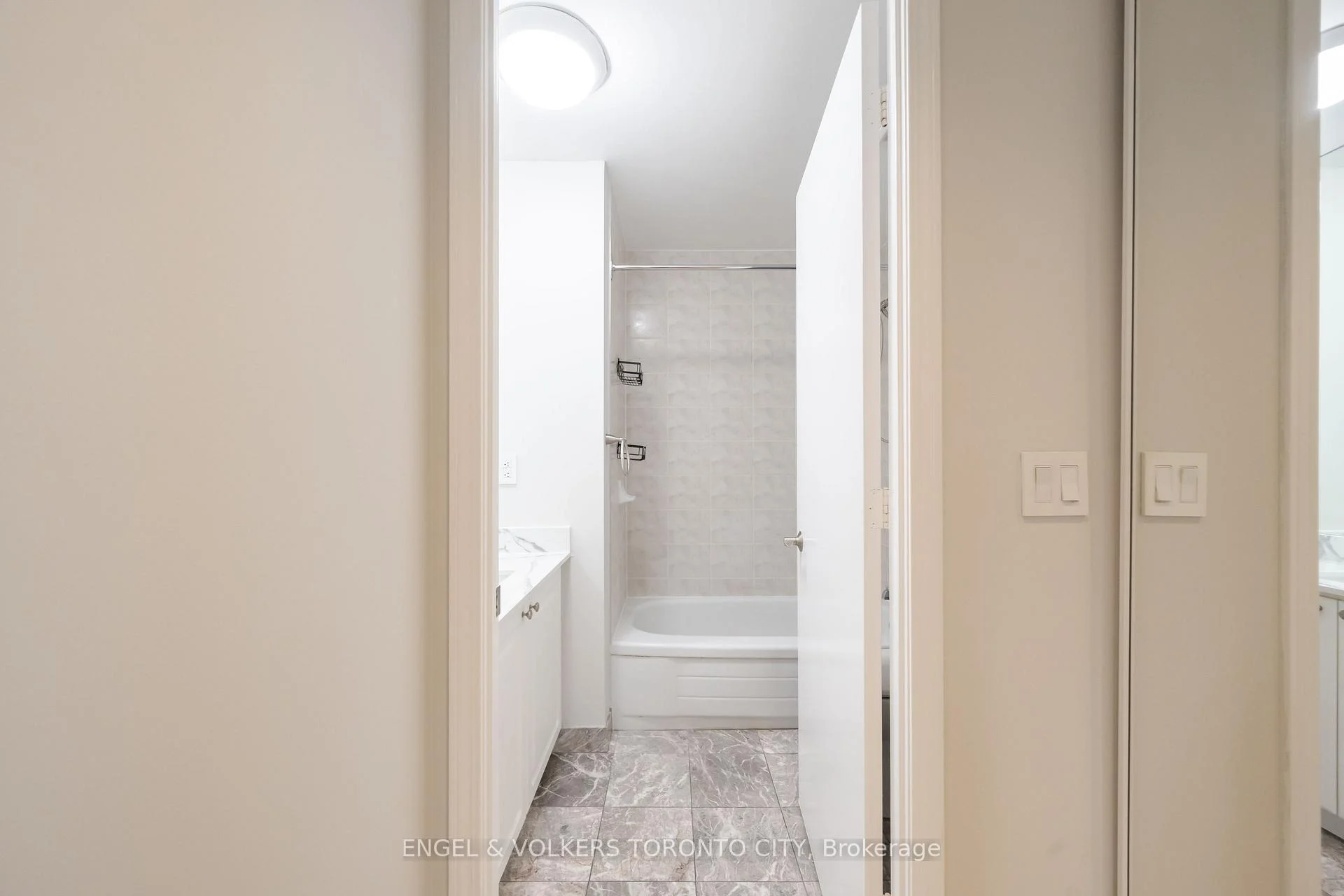Photo 57 of Unit 1817, 7 King Street E, Toronto, Church-Yonge Corridor — HOMEH