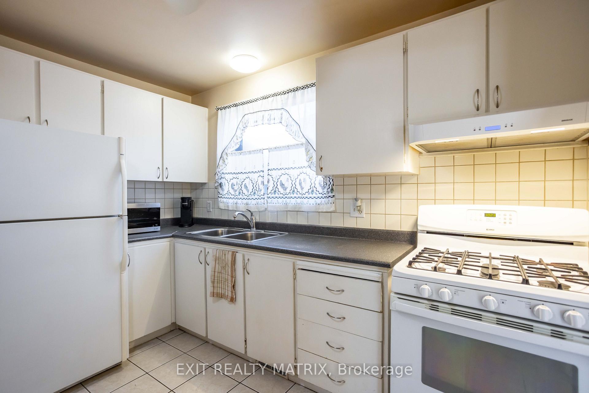 Photo 11 of 2064 St Laurent Boulevard, Ottawa, Elmvale Acres/Urbandale — HOMEH