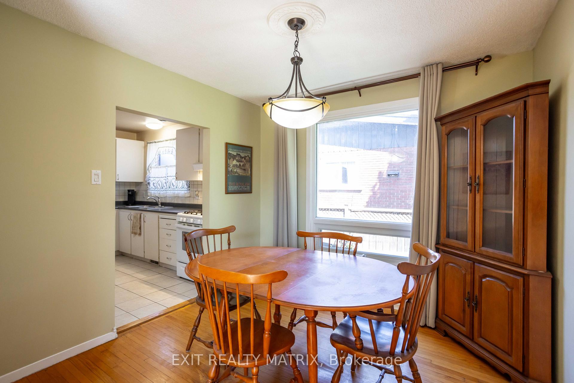 Photo 15 of 2064 St Laurent Boulevard, Ottawa, Elmvale Acres/Urbandale — HOMEH