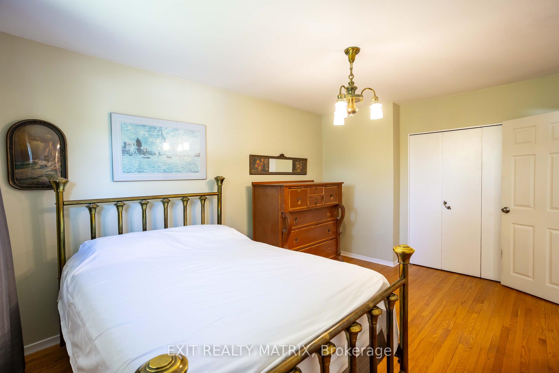 Photo 22 of 2064 St Laurent Boulevard, Ottawa, Elmvale Acres/Urbandale — HOMEH
