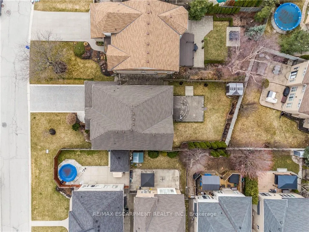 Photo 44 of 8 Hackney Court, Hamilton, Ancaster — HOMEH
