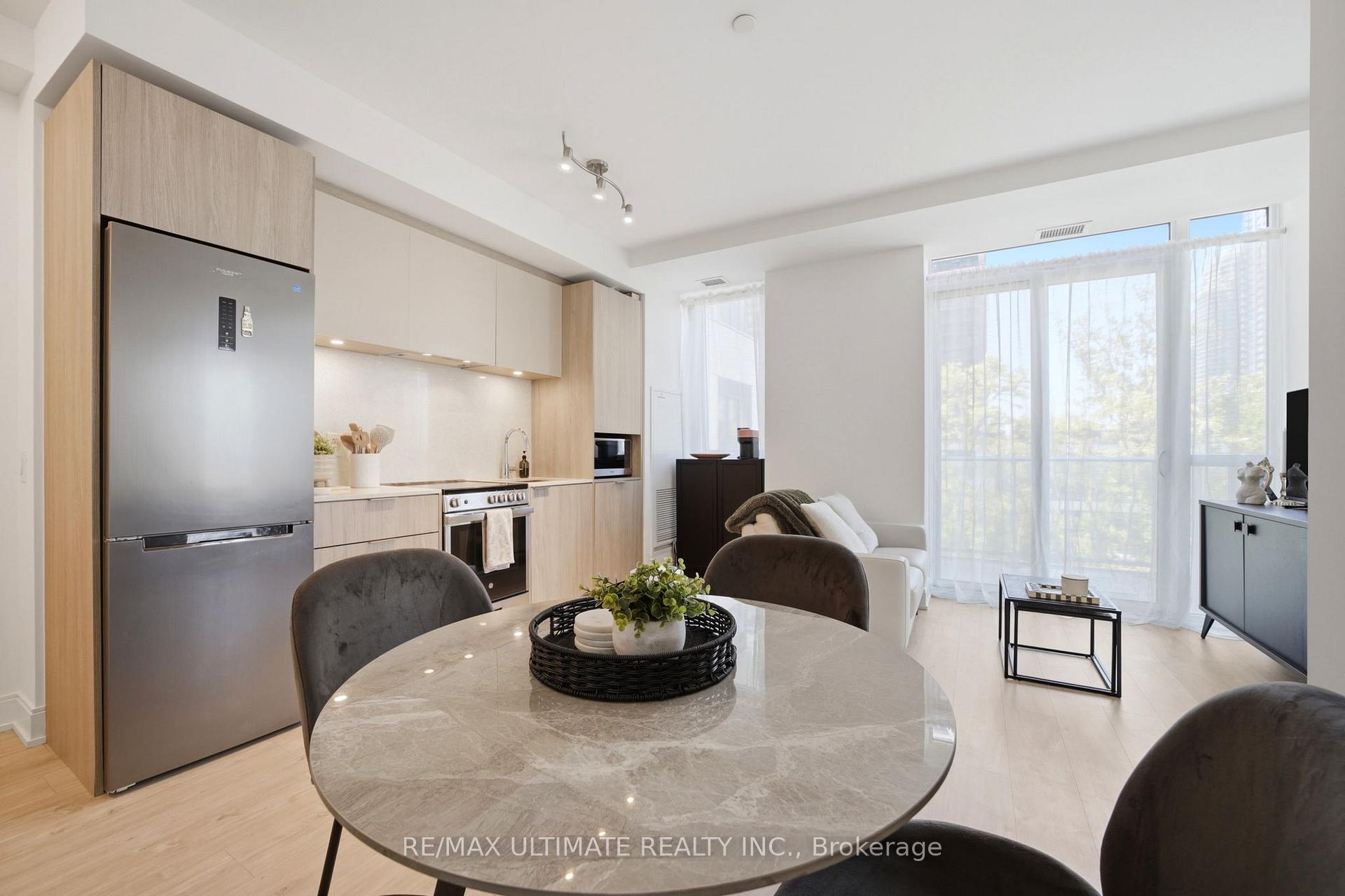 Photo 11 of Unit 402, 70 Annie Craig Drive, Etobicoke, Mimico — HOMEH