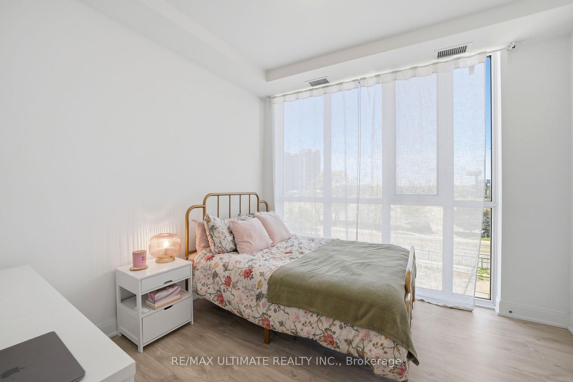 Photo 13 of Unit 402, 70 Annie Craig Drive, Etobicoke, Mimico — HOMEH