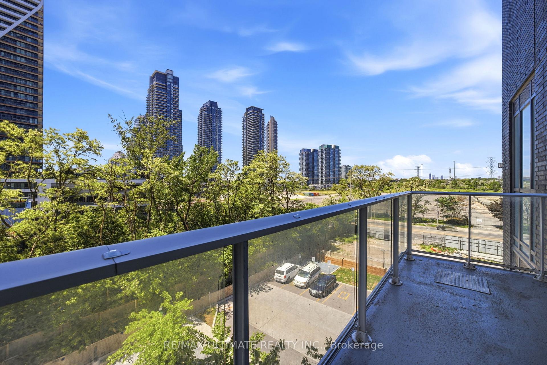 Photo 20 of Unit 402, 70 Annie Craig Drive, Etobicoke, Mimico — HOMEH