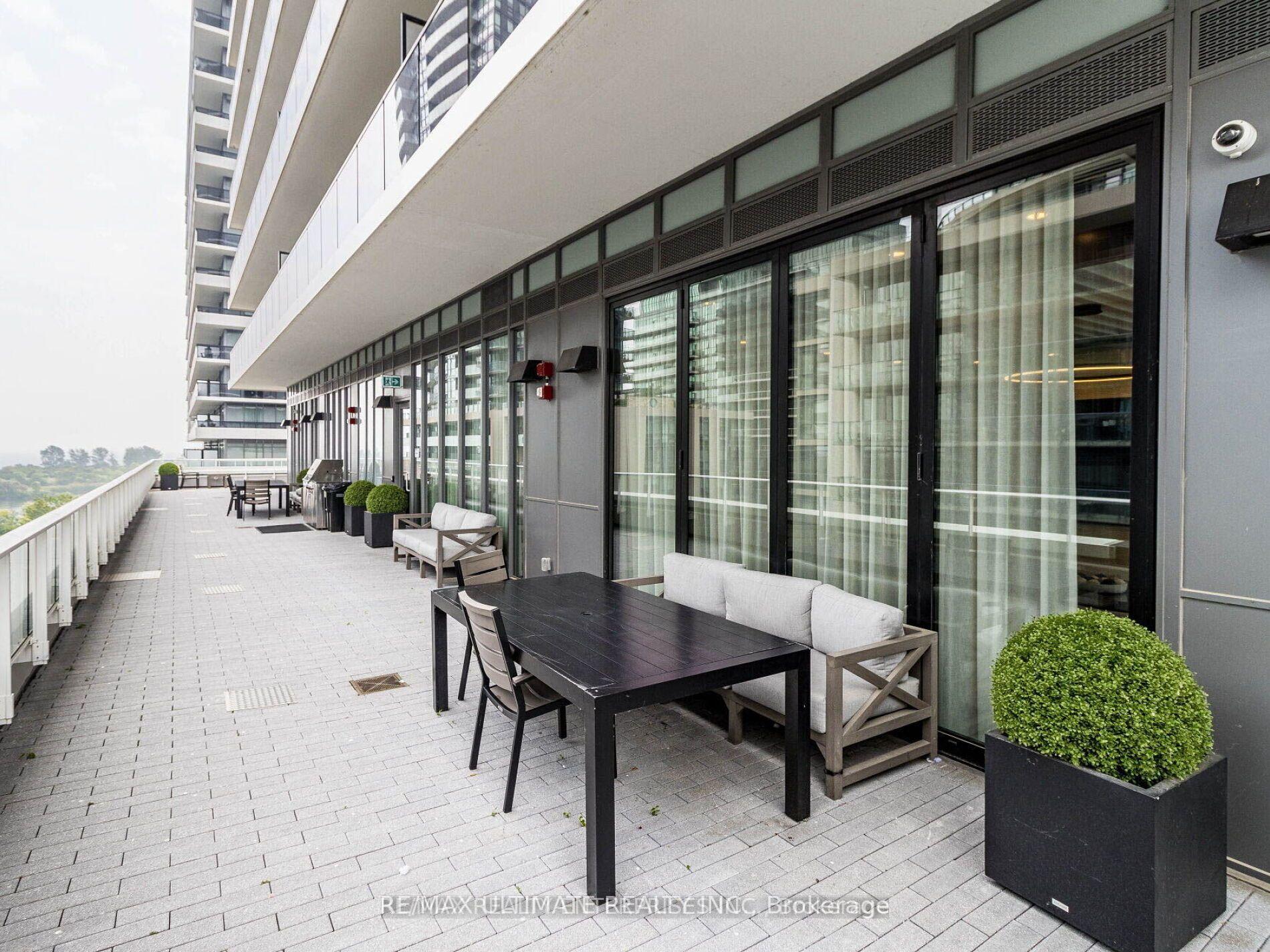 Photo 24 of Unit 402, 70 Annie Craig Drive, Etobicoke, Mimico — HOMEH