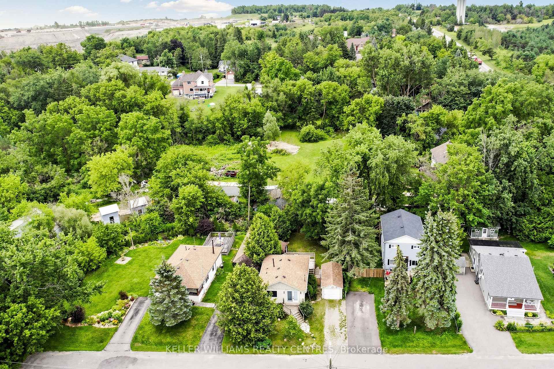 Photo 29 of 9 Maple Grove Street, Whitchurch-Stouffville, Rural Whitchurch-Stouffville — HOMEH