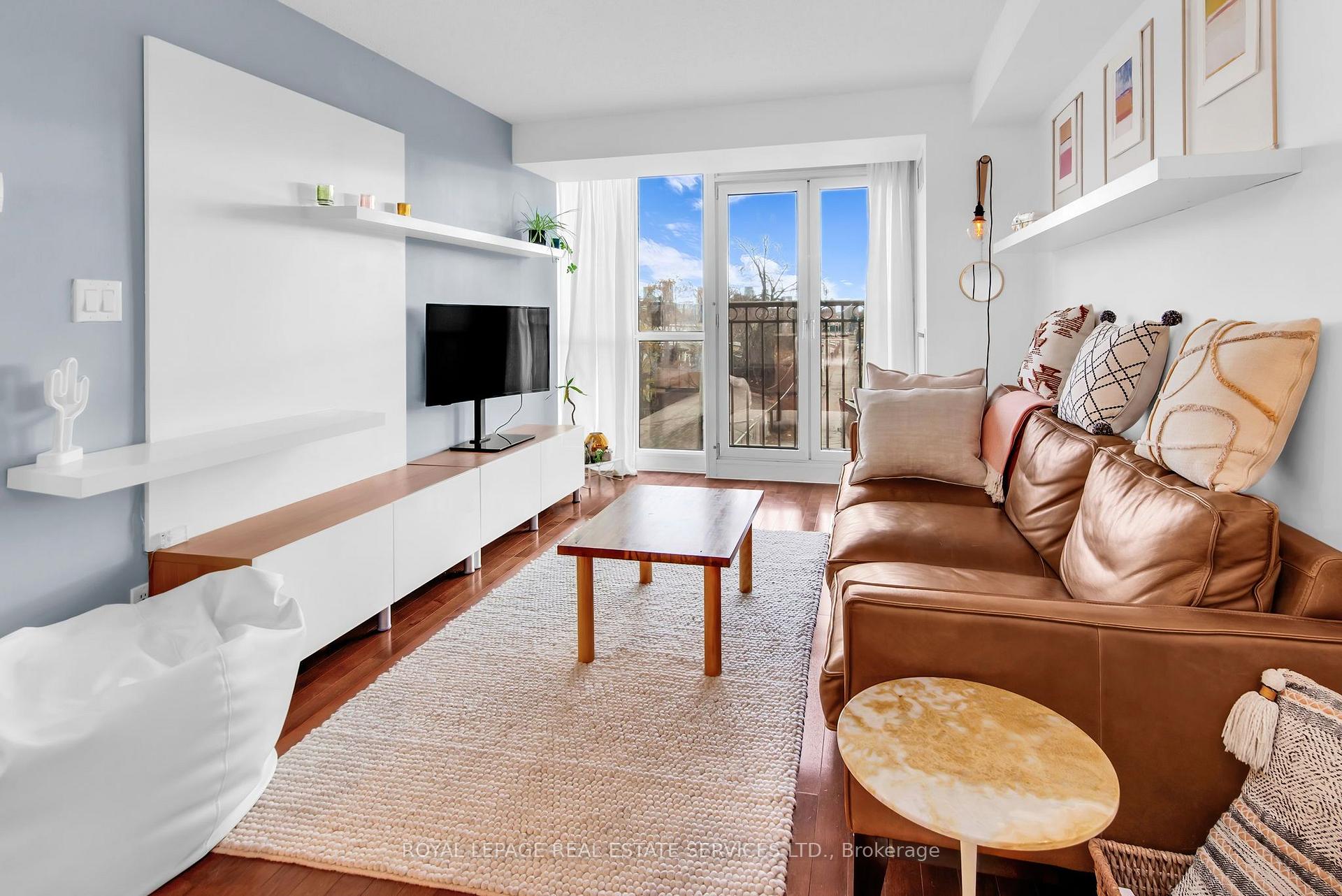 Photo 5 of Unit 404, 308 Palmerston Avenue, Toronto, Trinity-Bellwoods — HOMEH