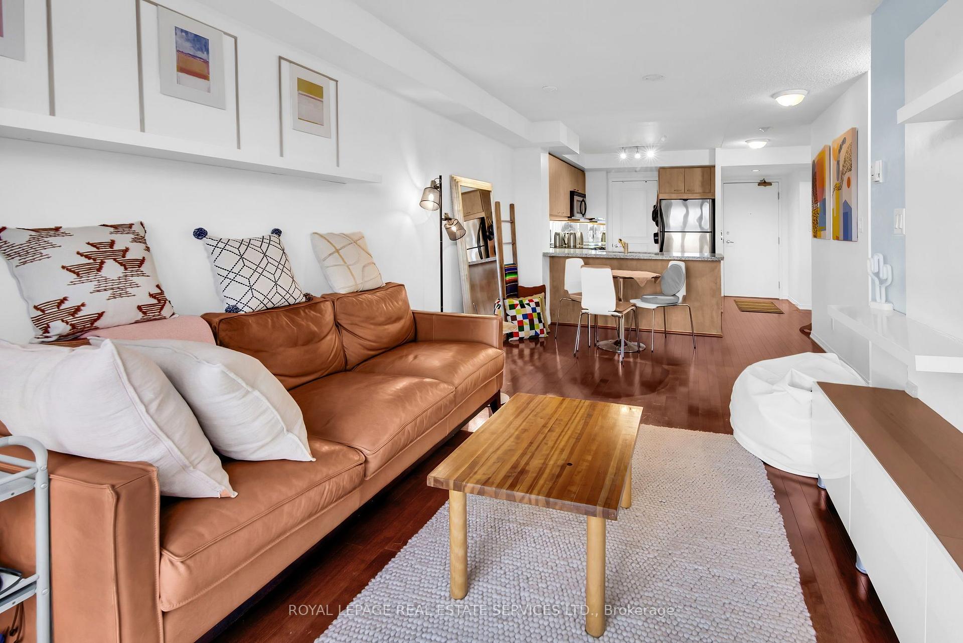 Photo 7 of Unit 404, 308 Palmerston Avenue, Toronto, Trinity-Bellwoods — HOMEH