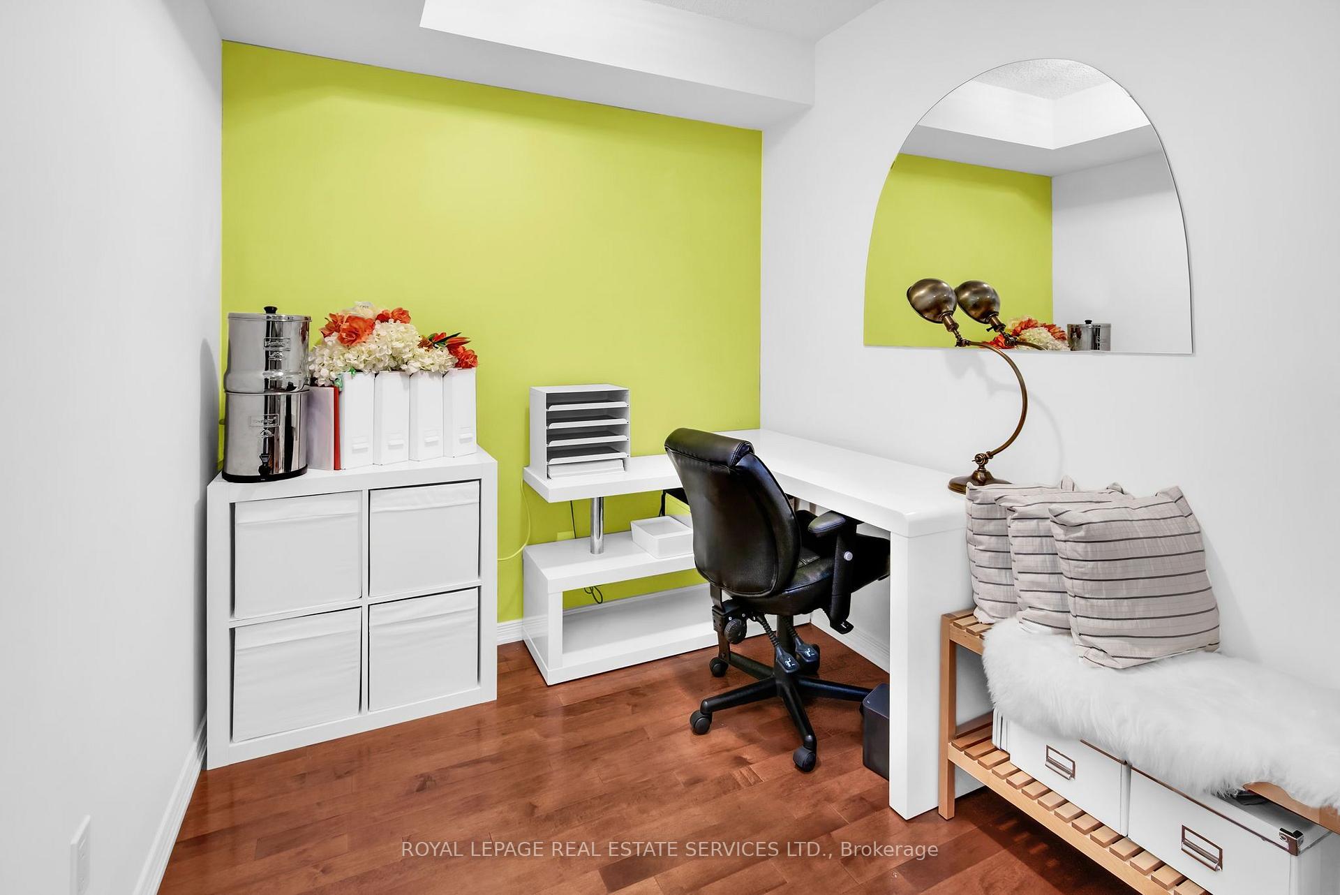 Photo 15 of Unit 404, 308 Palmerston Avenue, Toronto, Trinity-Bellwoods — HOMEH