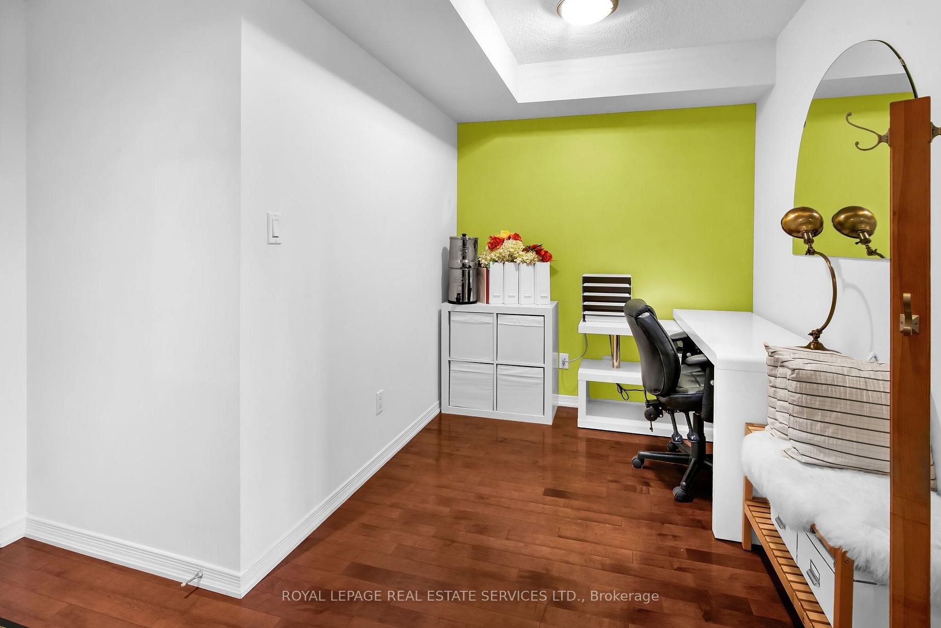 Photo 16 of Unit 404, 308 Palmerston Avenue, Toronto, Trinity-Bellwoods — HOMEH