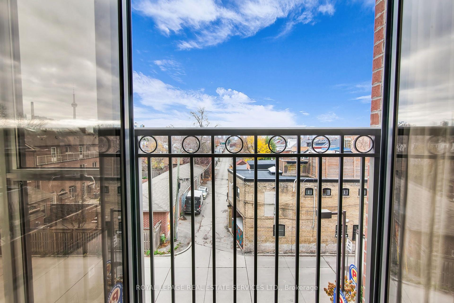 Photo 24 of Unit 404, 308 Palmerston Avenue, Toronto, Trinity-Bellwoods — HOMEH