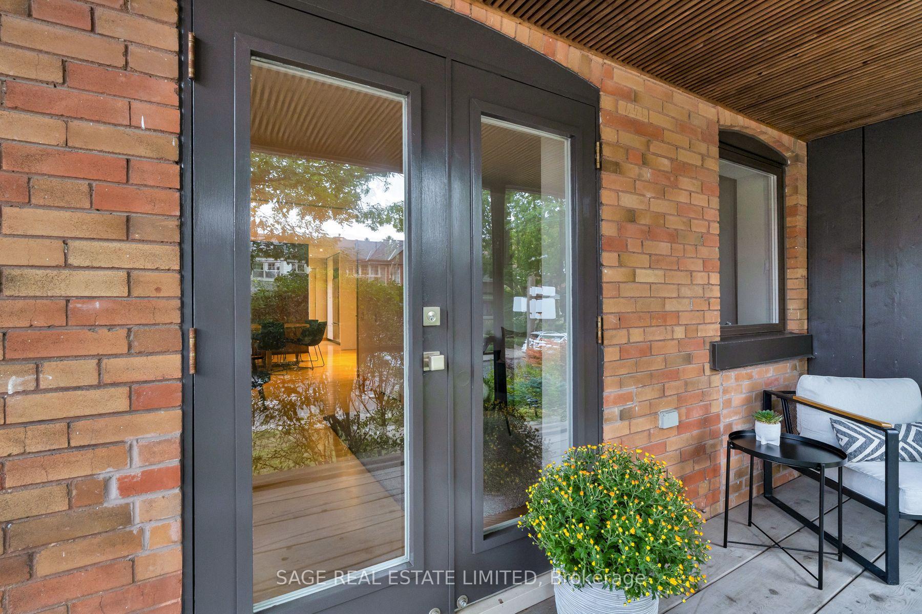 Photo 3 of 91 Maplewood Avenue, Toronto, Humewood-Cedarvale — HOMEH