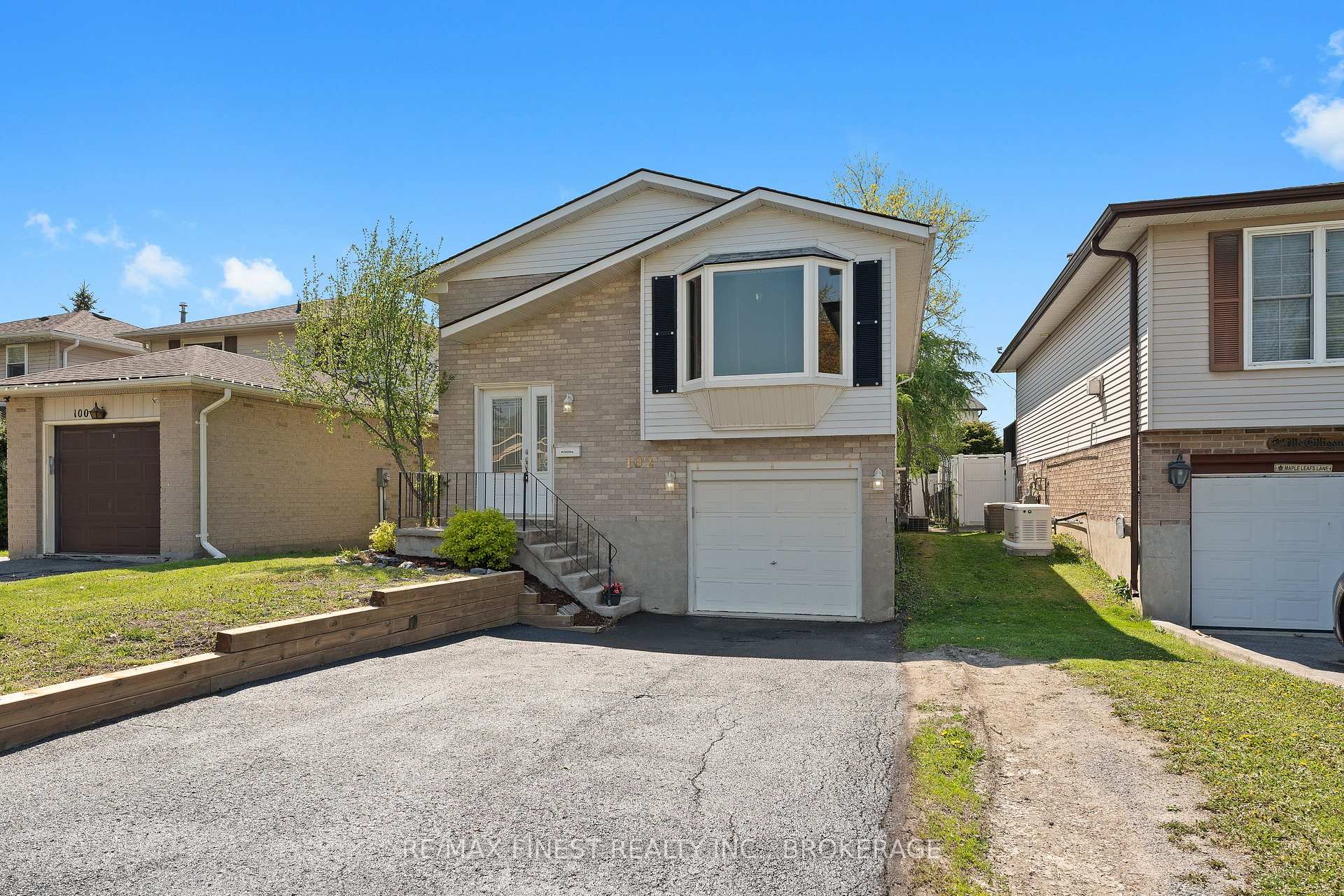 Photo of 102 Grenadier Drive