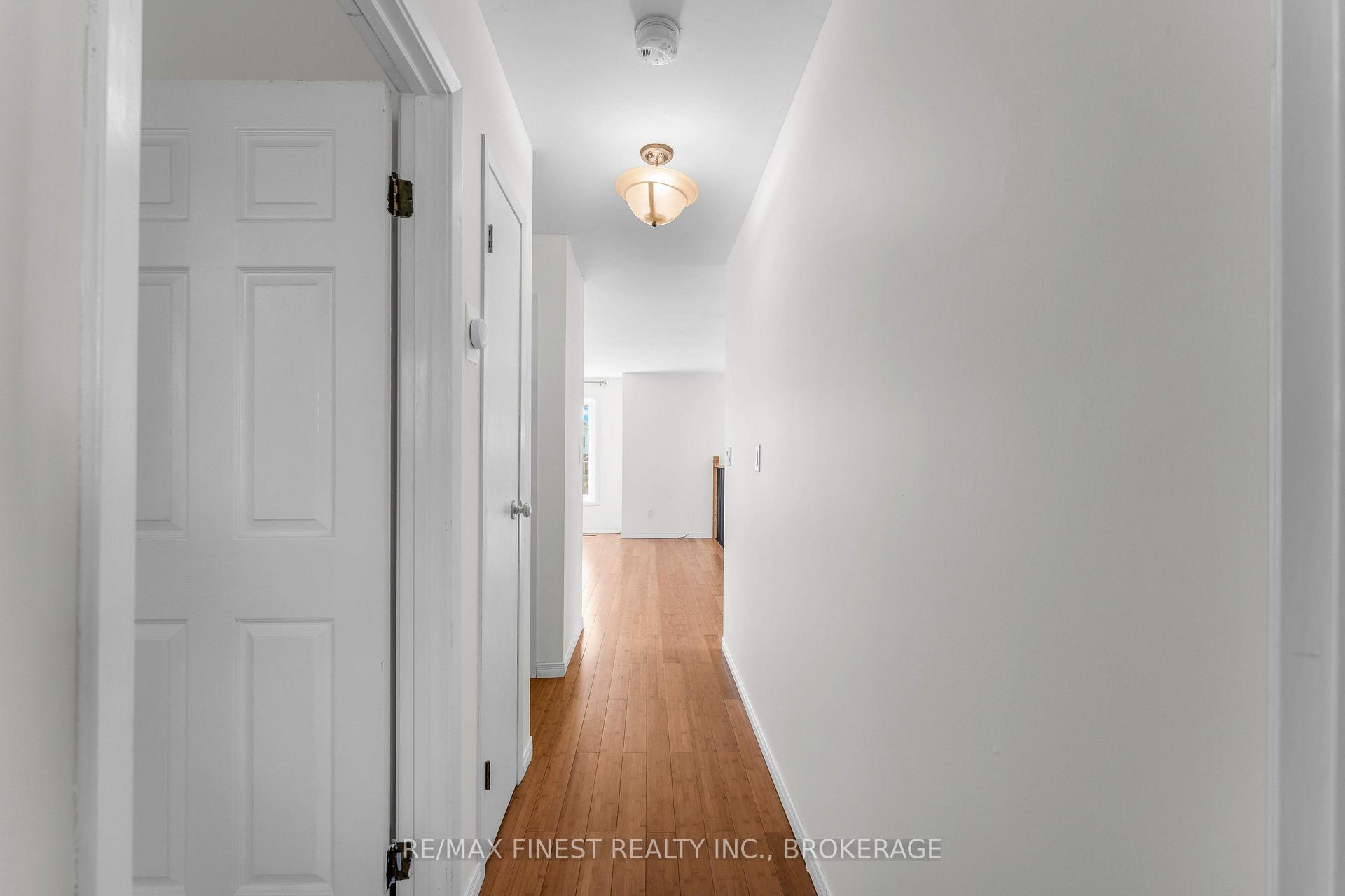 Photo 14 of 102 Grenadier Drive, Kingston, Kingston East (Incl Barret Crt) — HOMEH