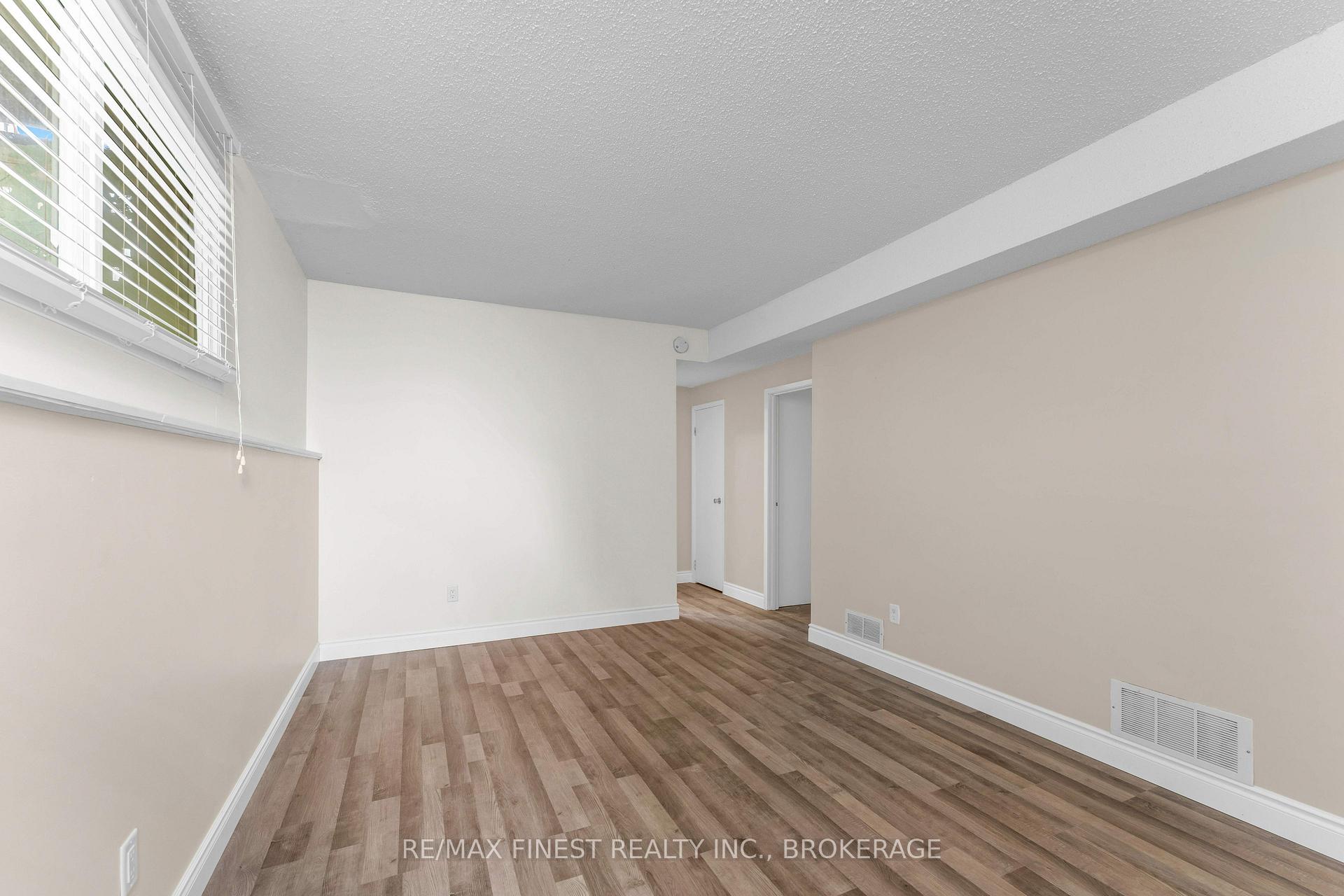 Photo 21 of 102 Grenadier Drive, Kingston, Kingston East (Incl Barret Crt) — HOMEH