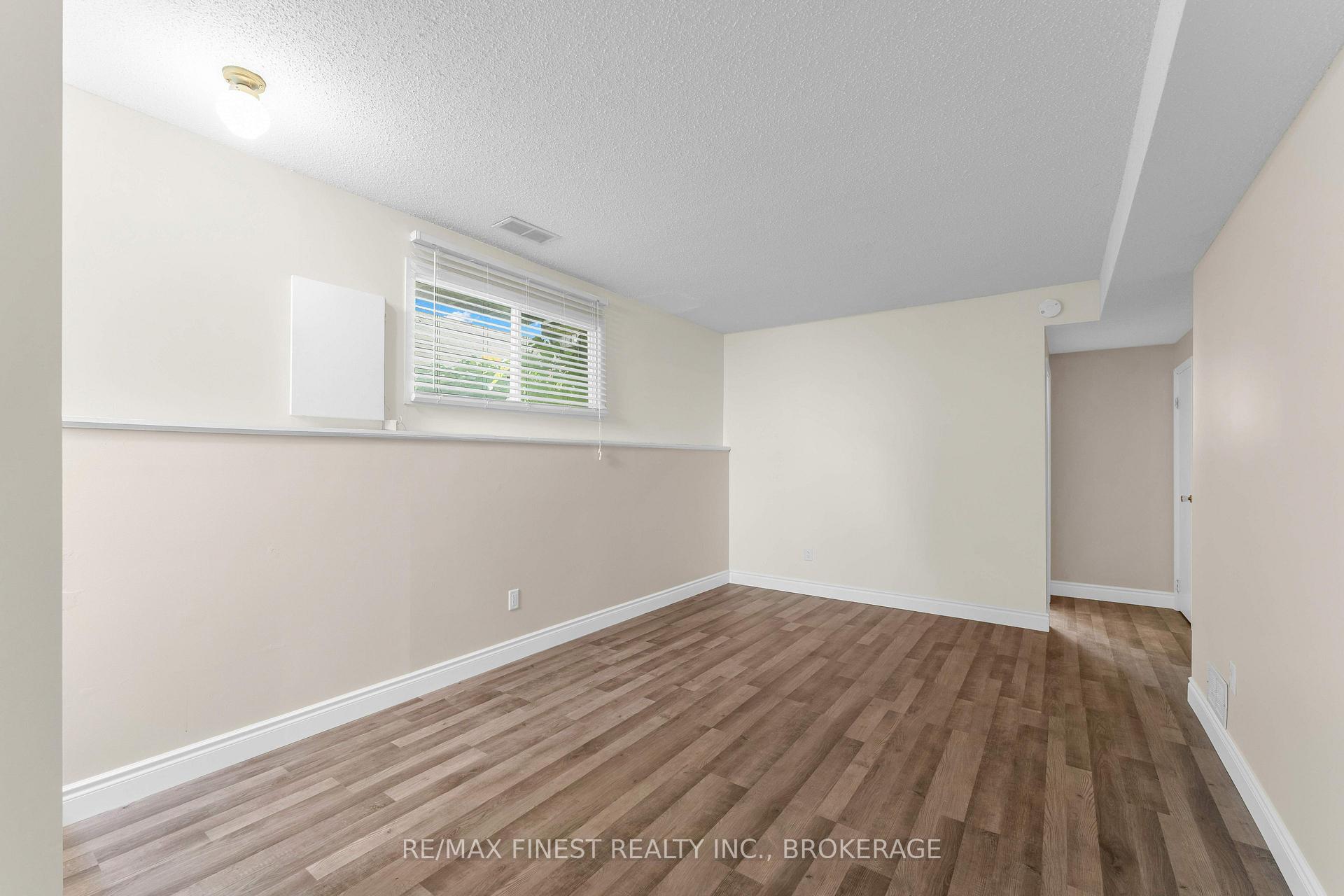 Photo 22 of 102 Grenadier Drive, Kingston, Kingston East (Incl Barret Crt) — HOMEH