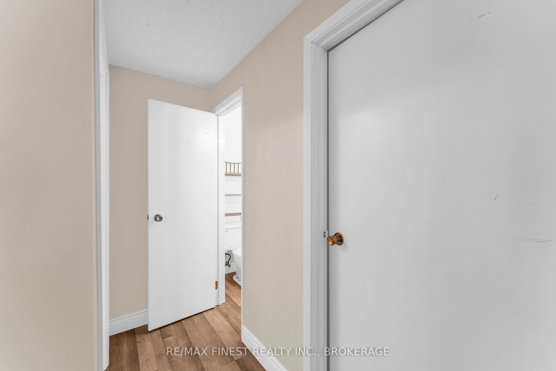 Photo 23 of 102 Grenadier Drive, Kingston, Kingston East (Incl Barret Crt) — HOMEH