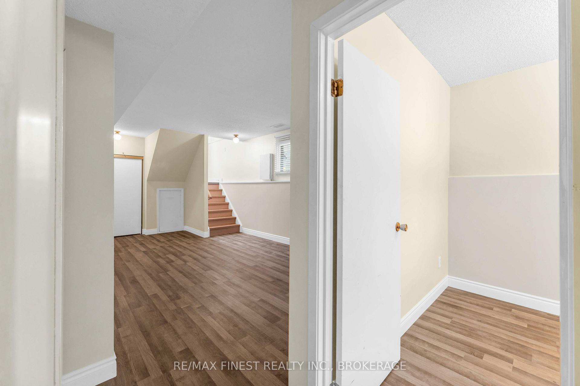 Photo 24 of 102 Grenadier Drive, Kingston, Kingston East (Incl Barret Crt) — HOMEH
