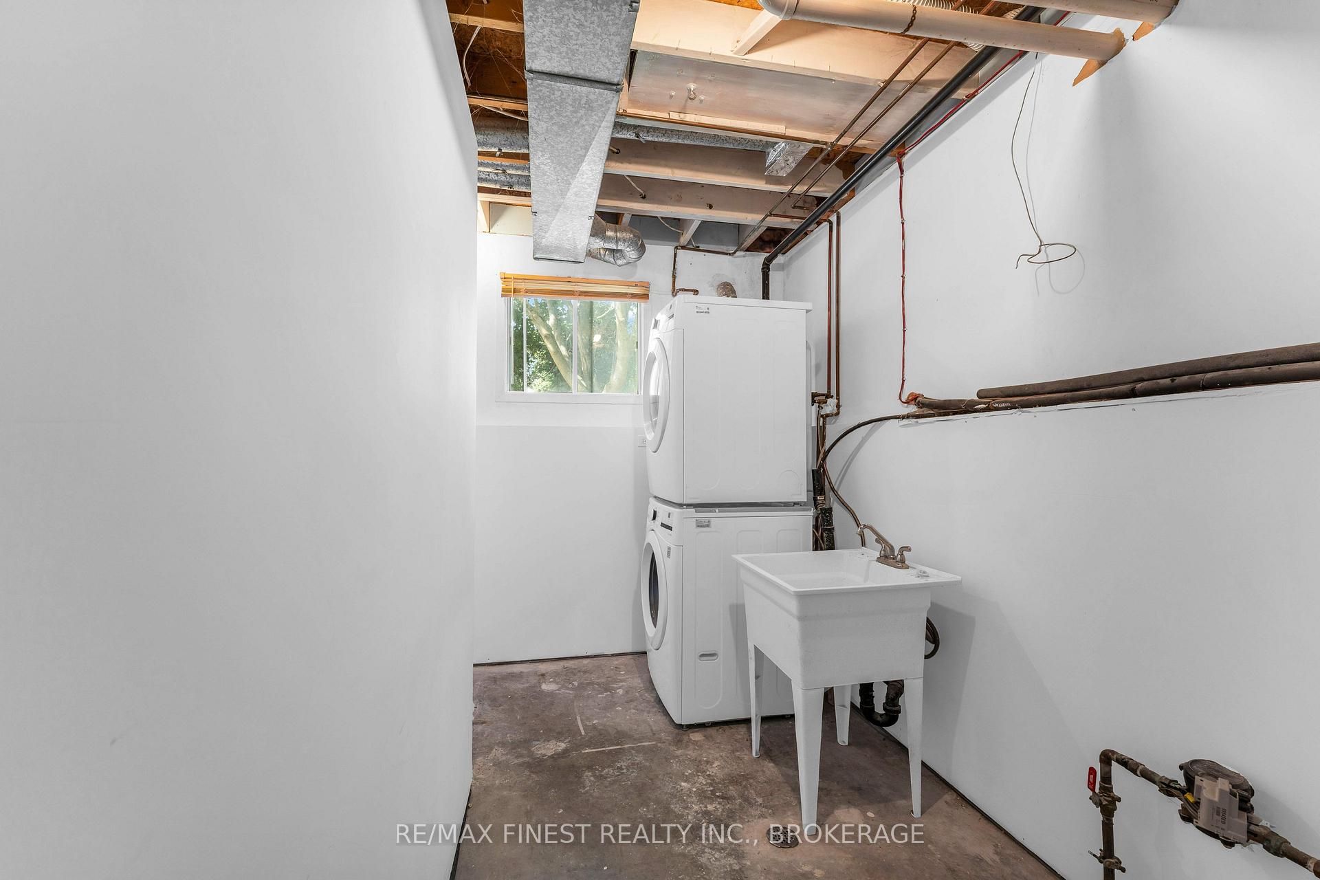 Photo 29 of 102 Grenadier Drive, Kingston, Kingston East (Incl Barret Crt) — HOMEH