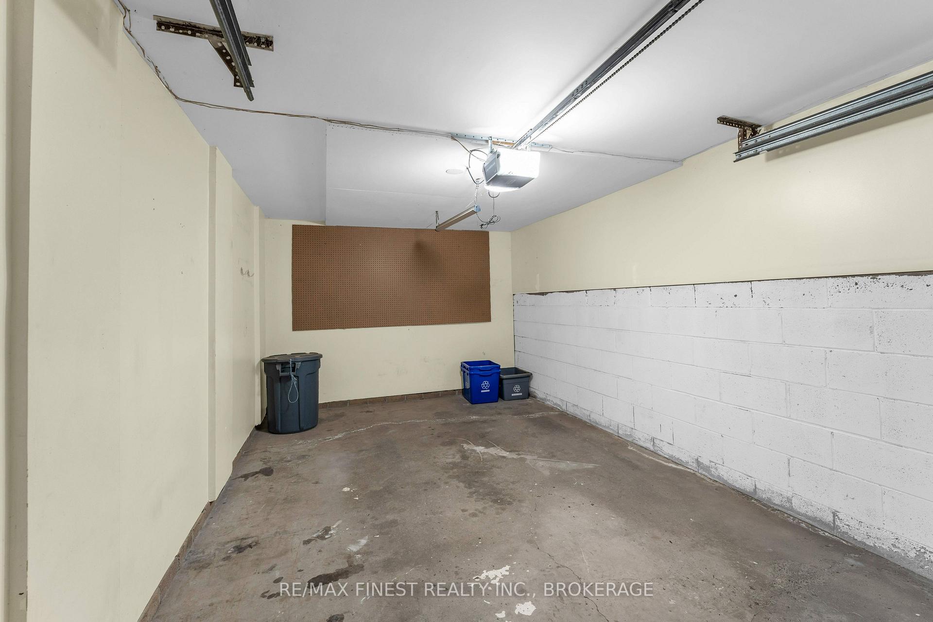 Photo 32 of 102 Grenadier Drive, Kingston, Kingston East (Incl Barret Crt) — HOMEH