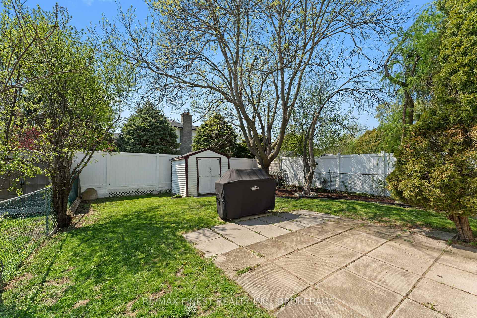 Photo 36 of 102 Grenadier Drive, Kingston, Kingston East (Incl Barret Crt) — HOMEH
