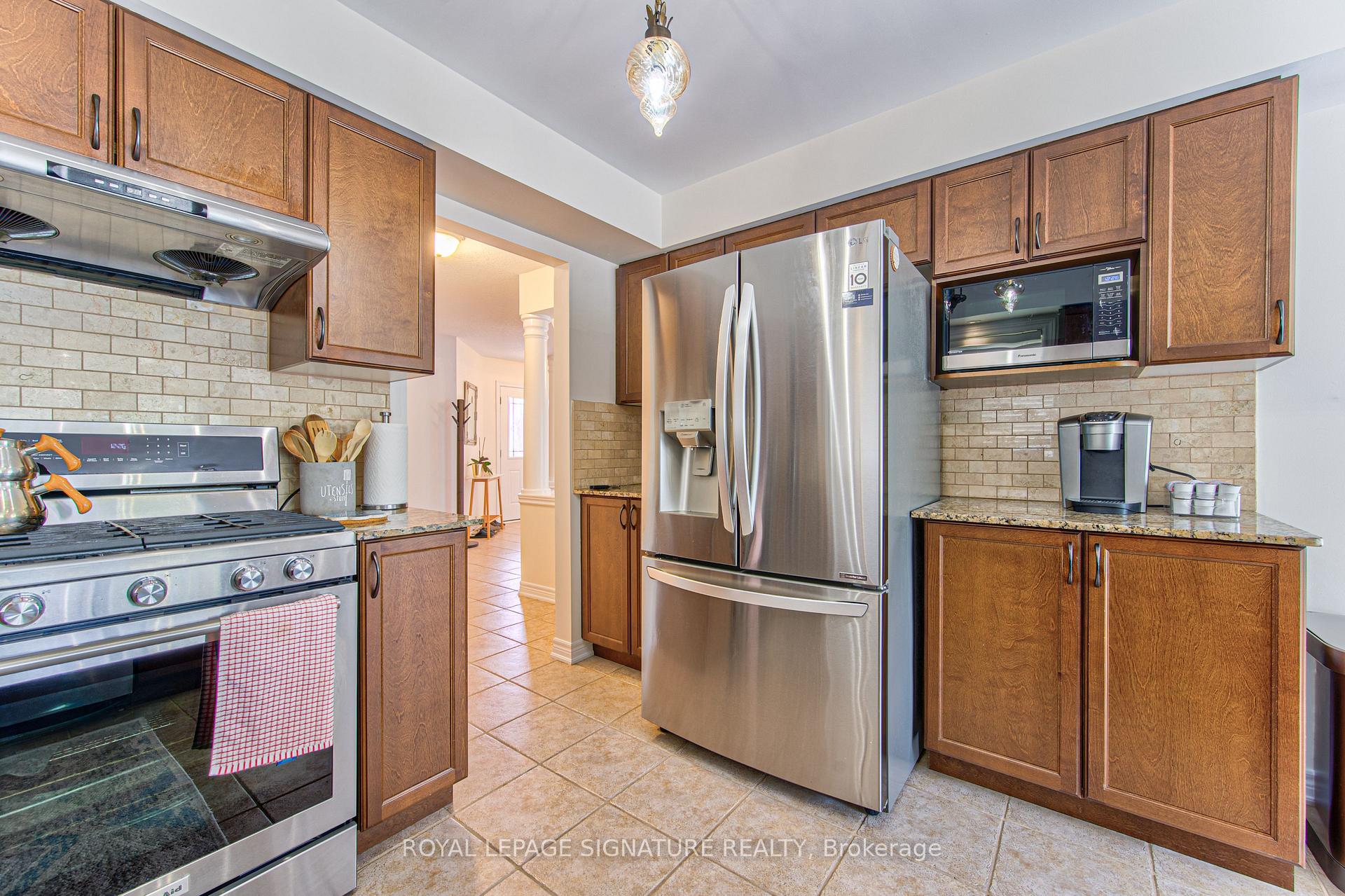 Photo 19 of 270 Springvalley Crescent, Hamilton, Gourley — HOMEH