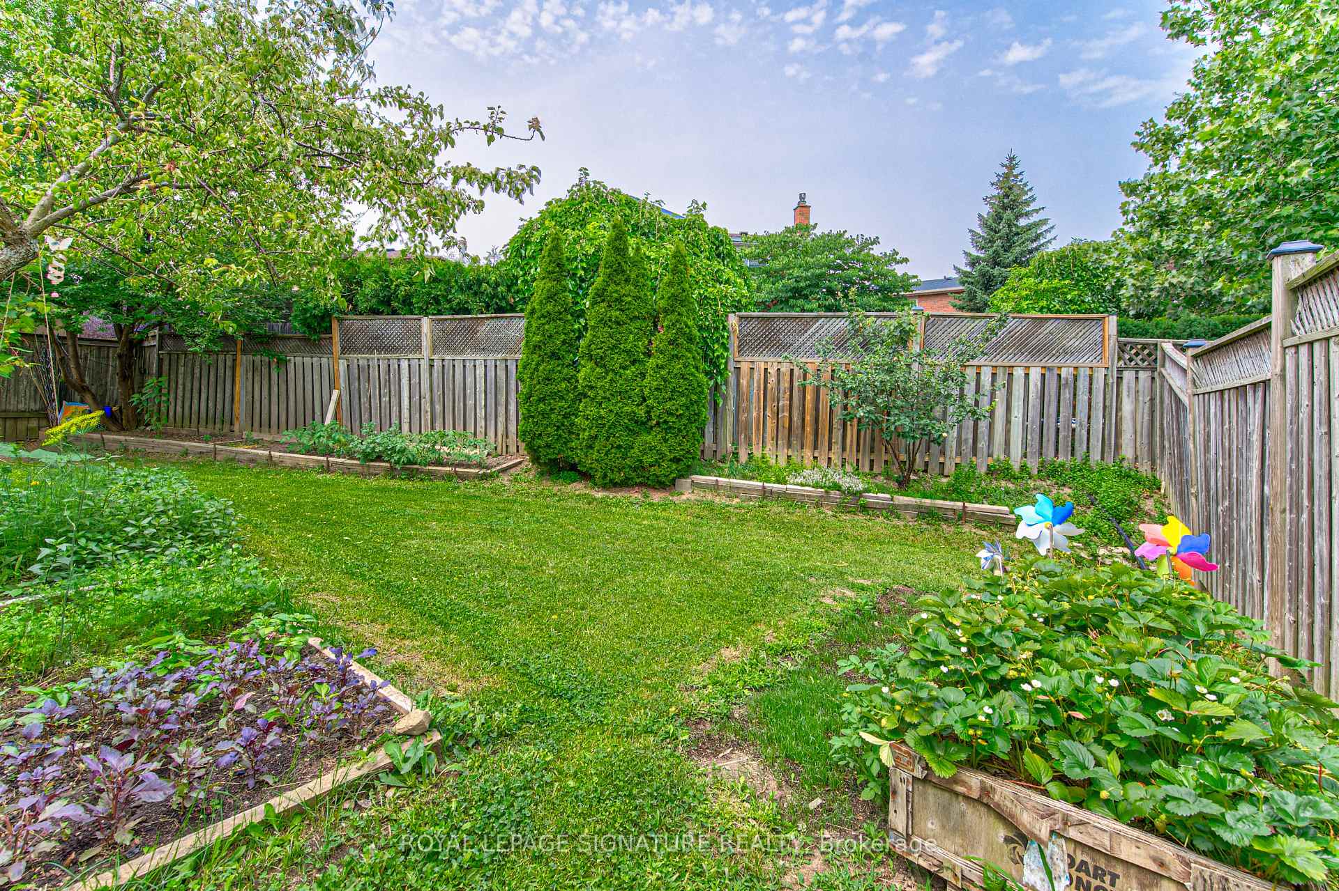 Photo 42 of 270 Springvalley Crescent, Hamilton, Gourley — HOMEH