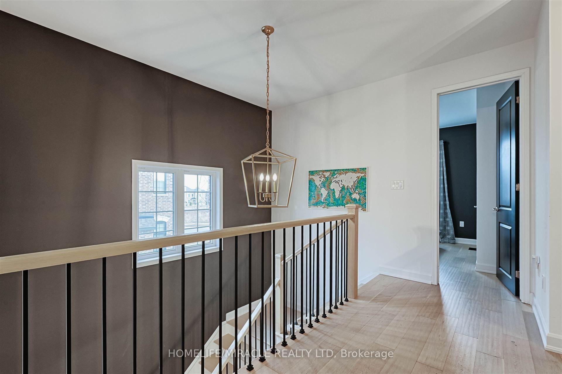 Photo 16 of 50 Chorus Crescent, Vaughan, Kleinburg — HOMEH