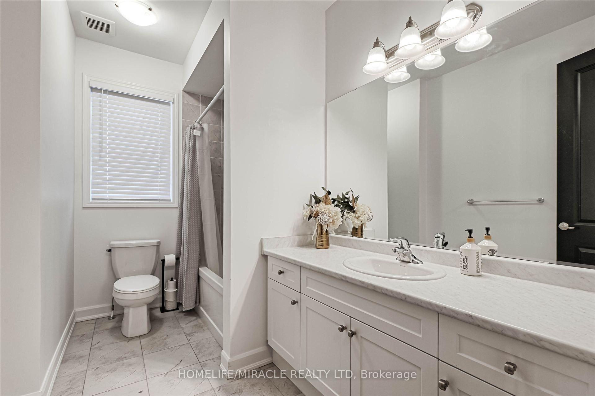 Photo 24 of 50 Chorus Crescent, Vaughan, Kleinburg — HOMEH