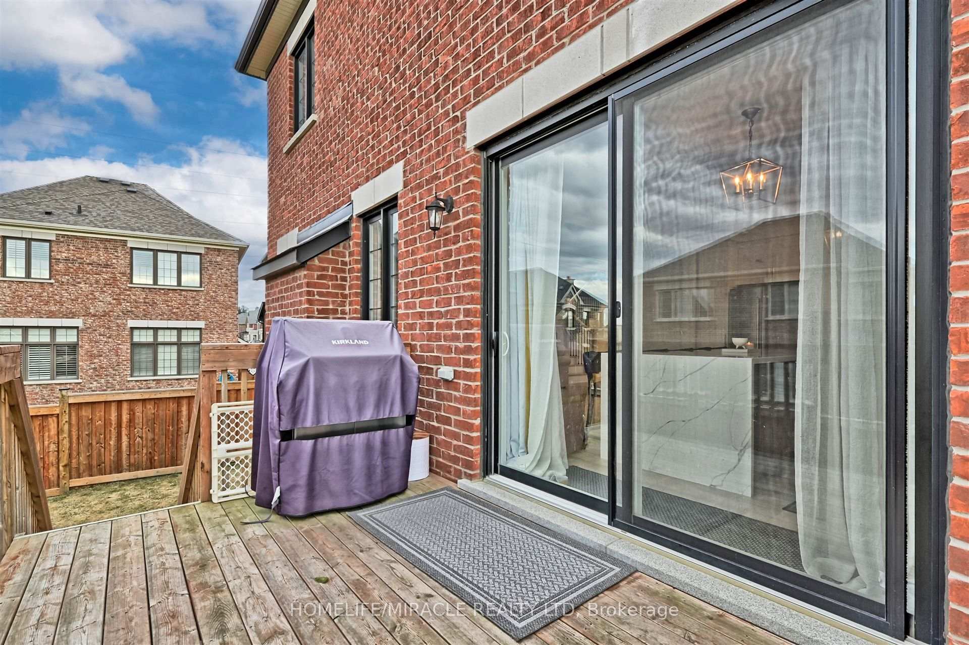 Photo 28 of 50 Chorus Crescent, Vaughan, Kleinburg — HOMEH