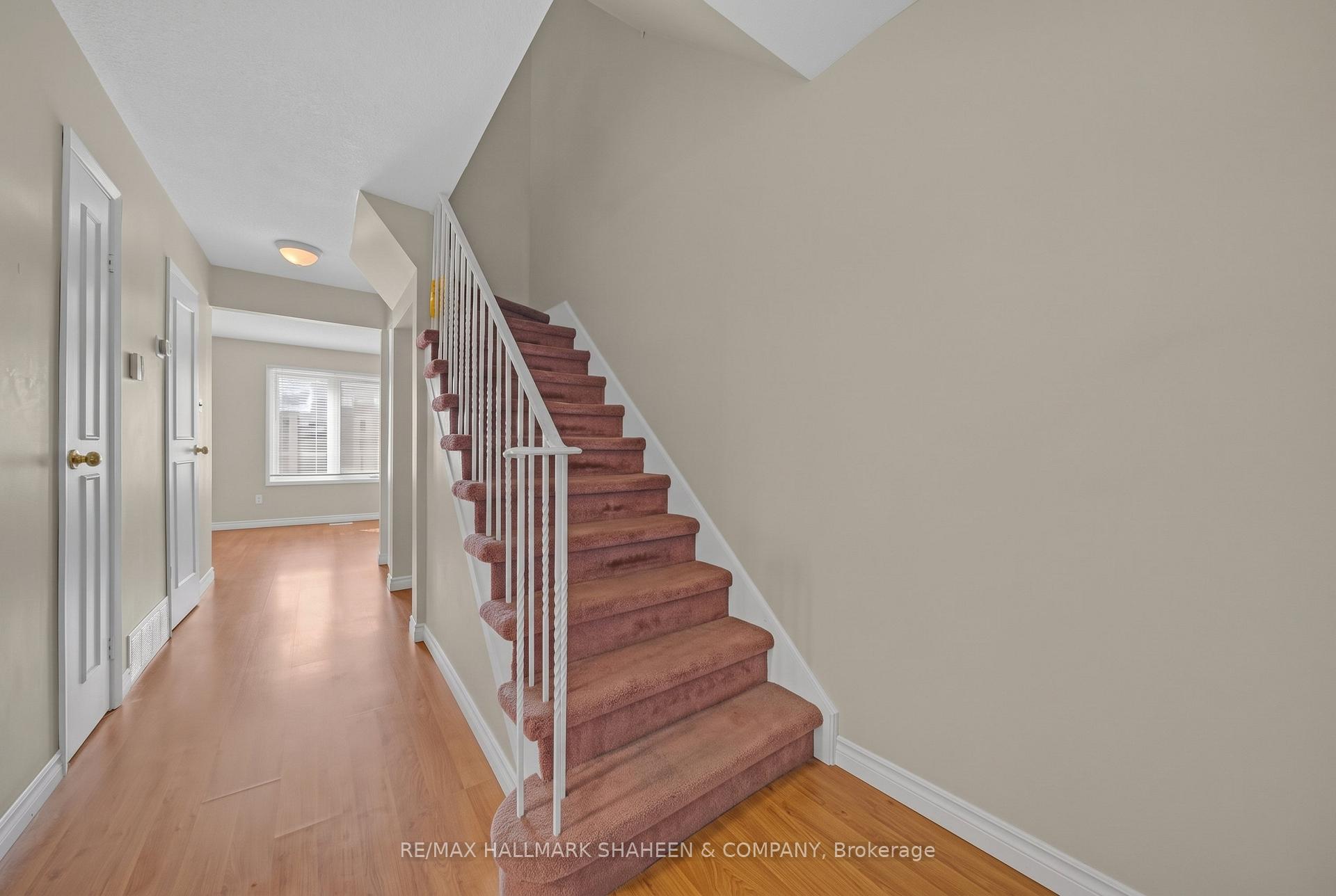 Photo 2 of Unit 4, 2238 Upper Middle Road, Burlington, Brant Hills — HOMEH