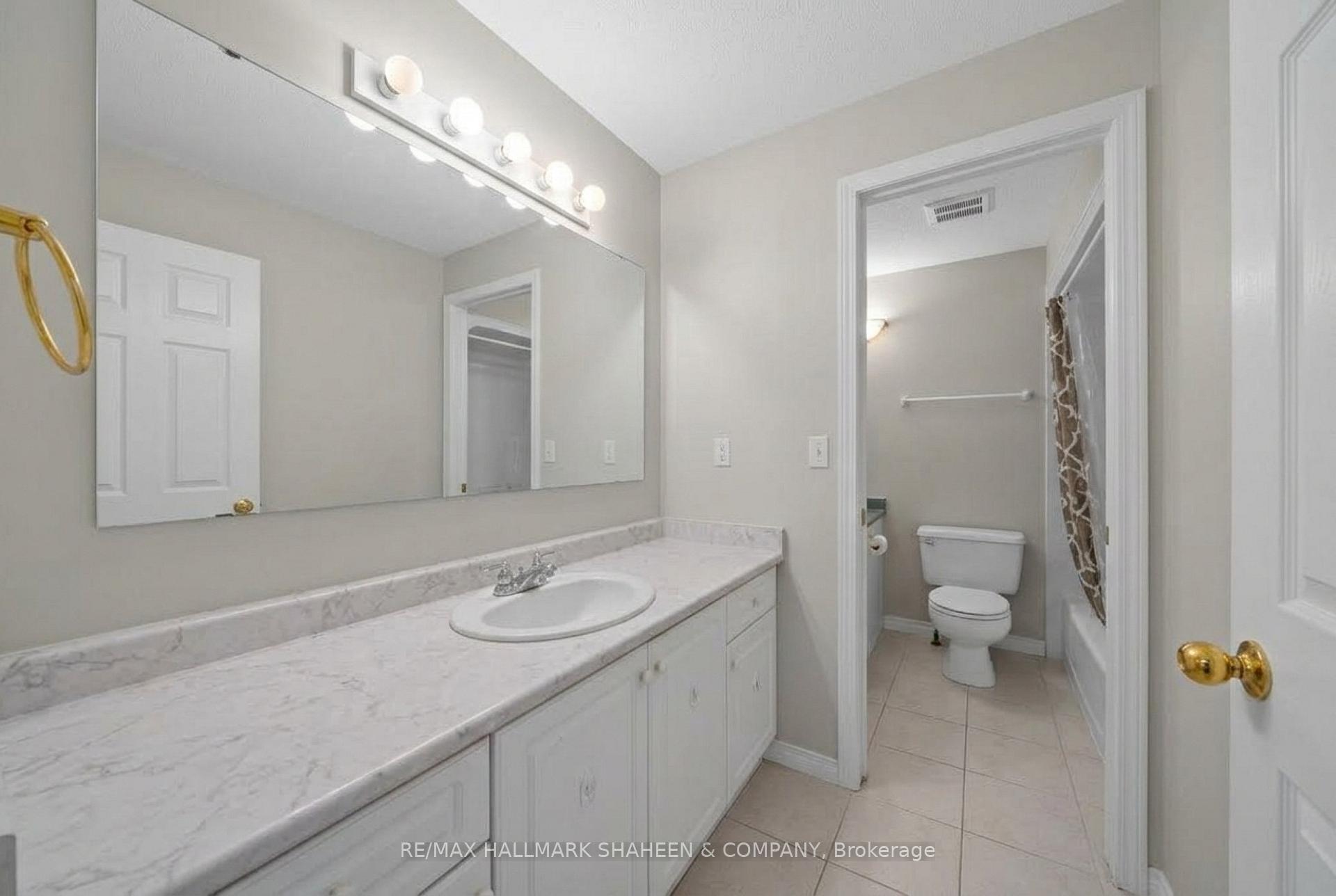 Photo 25 of Unit 4, 2238 Upper Middle Road, Burlington, Brant Hills — HOMEH