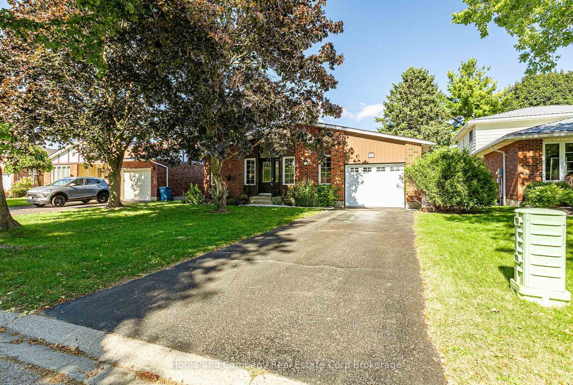 Photo 3 of 68 Demille Street, Stratford — HOMEH