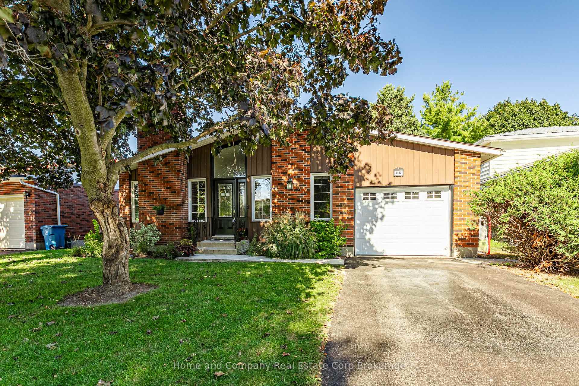 Photo 4 of 68 Demille Street, Stratford — HOMEH