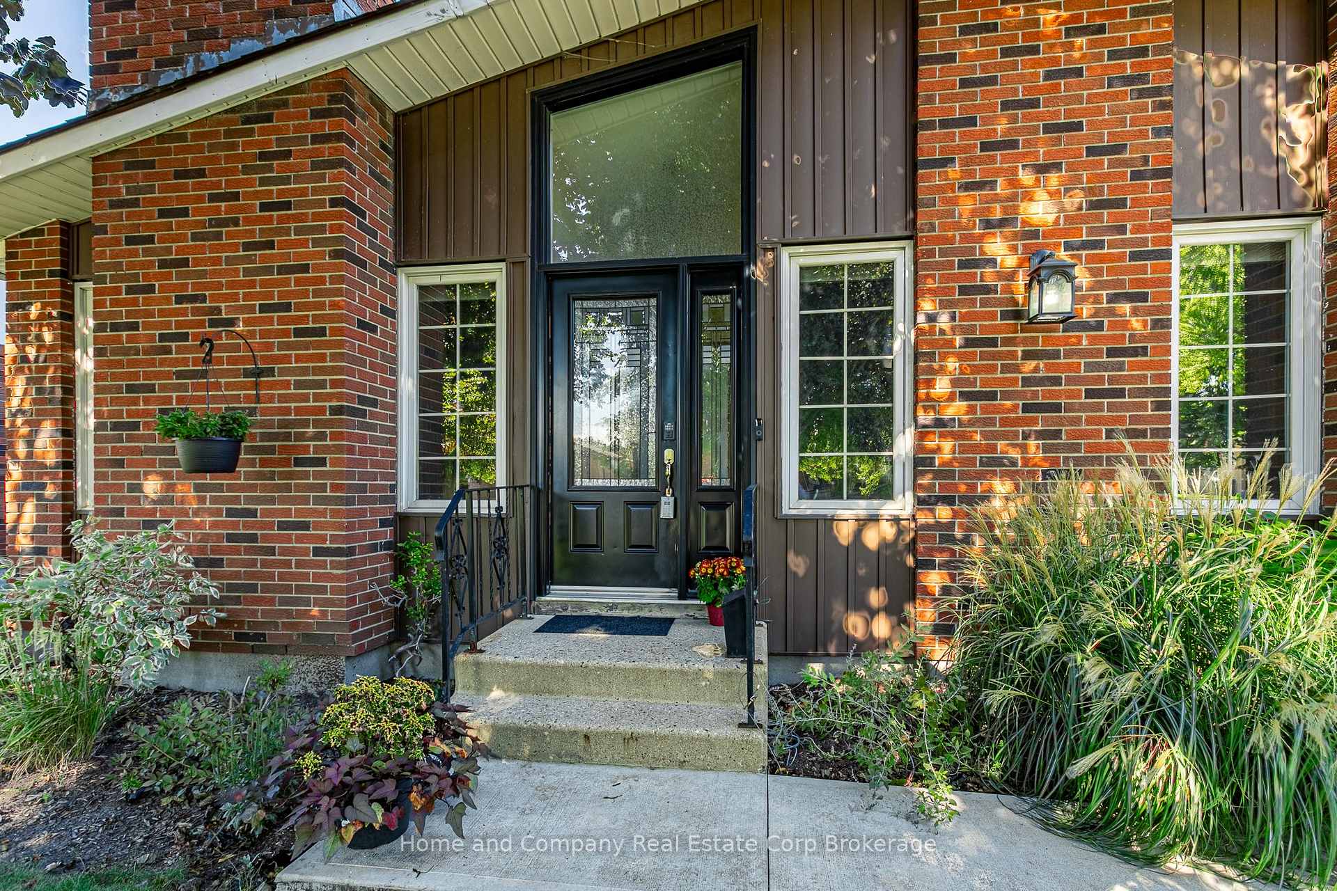 Photo 5 of 68 Demille Street, Stratford — HOMEH