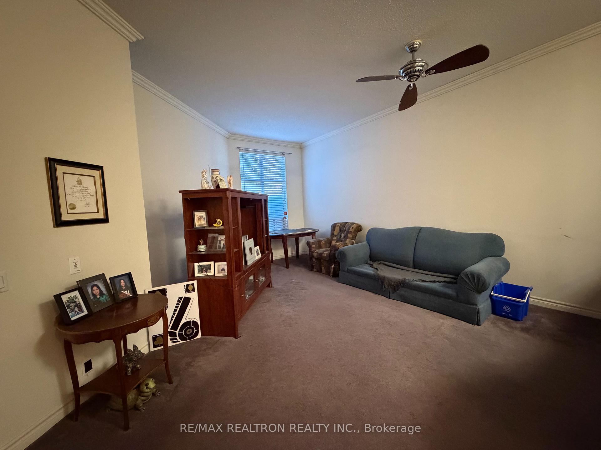 Photo of Unit 120, 1720 Eglinton Avenue E