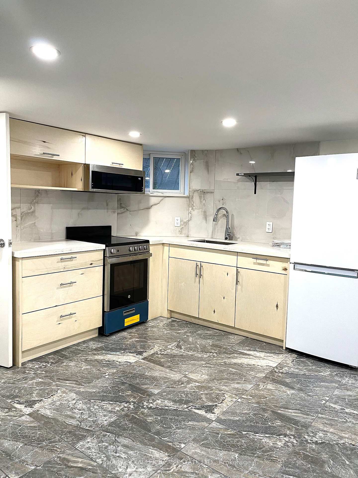 Photo 13 of Unit Lower, 488 Lansdowne Avenue, Toronto, Dufferin Grove — HOMEH