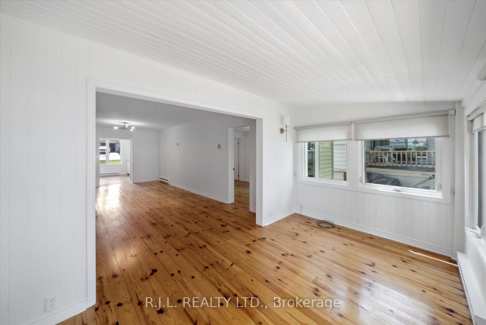 Photo 14 of 242 Morrison Avenue, Brock, Beaverton — HOMEH