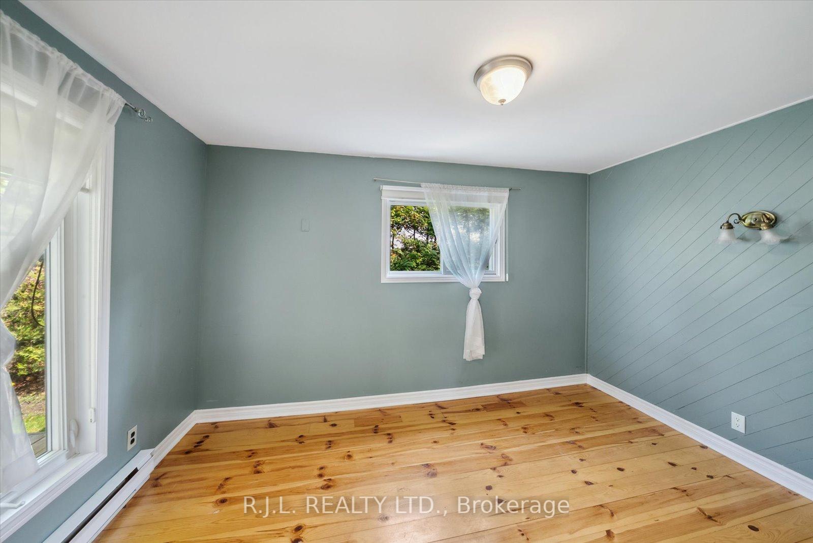 Photo 18 of 242 Morrison Avenue, Brock, Beaverton — HOMEH