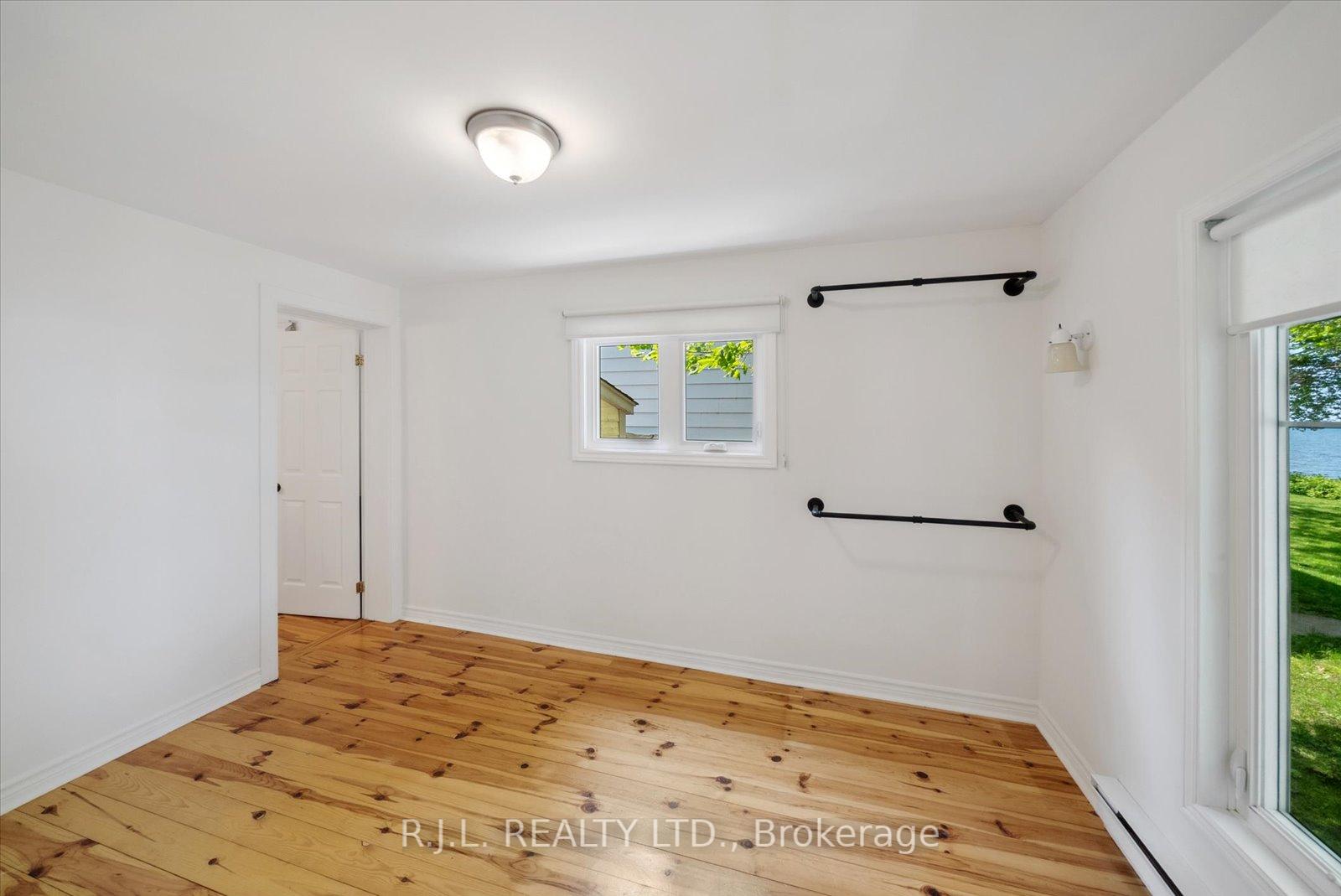 Photo 20 of 242 Morrison Avenue, Brock, Beaverton — HOMEH